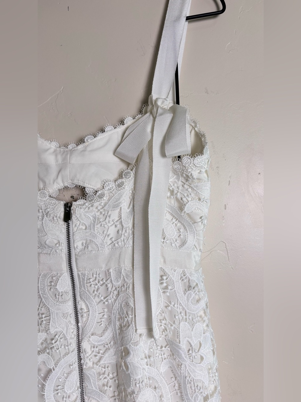 SAYLOR Lesli White Lace Midi Dress XS Bridal Bow Cutout Revolve Free People NWOT - Picture 8 of 16